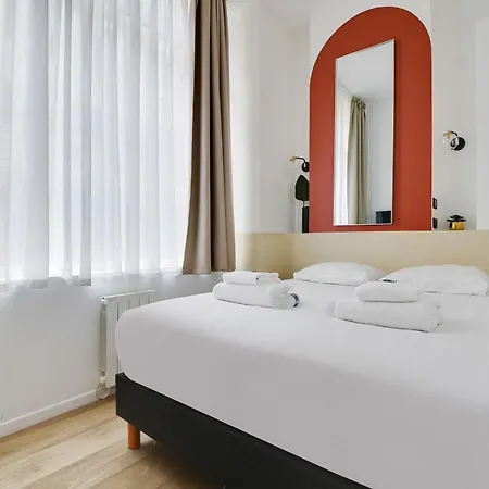 Charming 2br- 4p - Rochechouart Paris