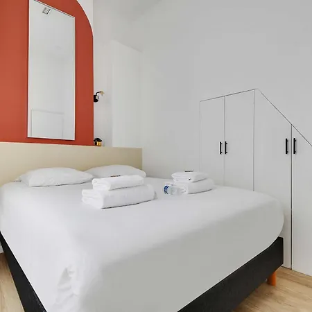 In The Heart Of The 9th Arrondissement *